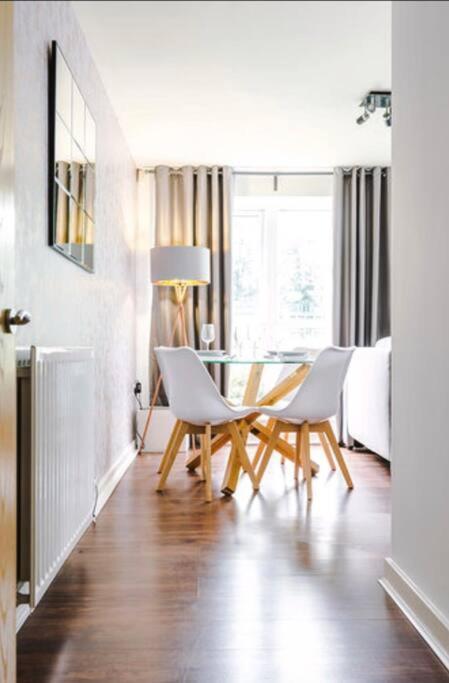 Near Centre, Etihad, Coop Live Apartment